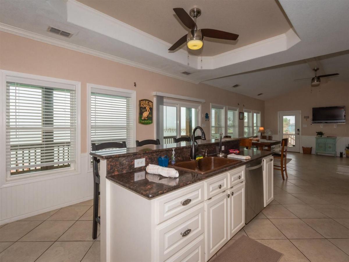 Pelican Point Rockport Exterior photo
